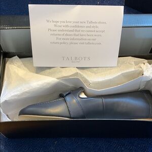 NIB Talbots Women's Navy Loafers